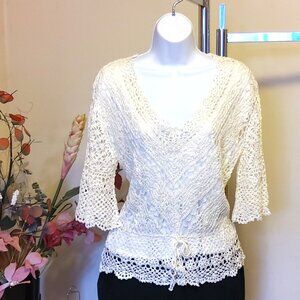 NWOT Kroshetta Women’s Beautiful 3/4 Sleeve V Neck White Crochet Blouse Top M